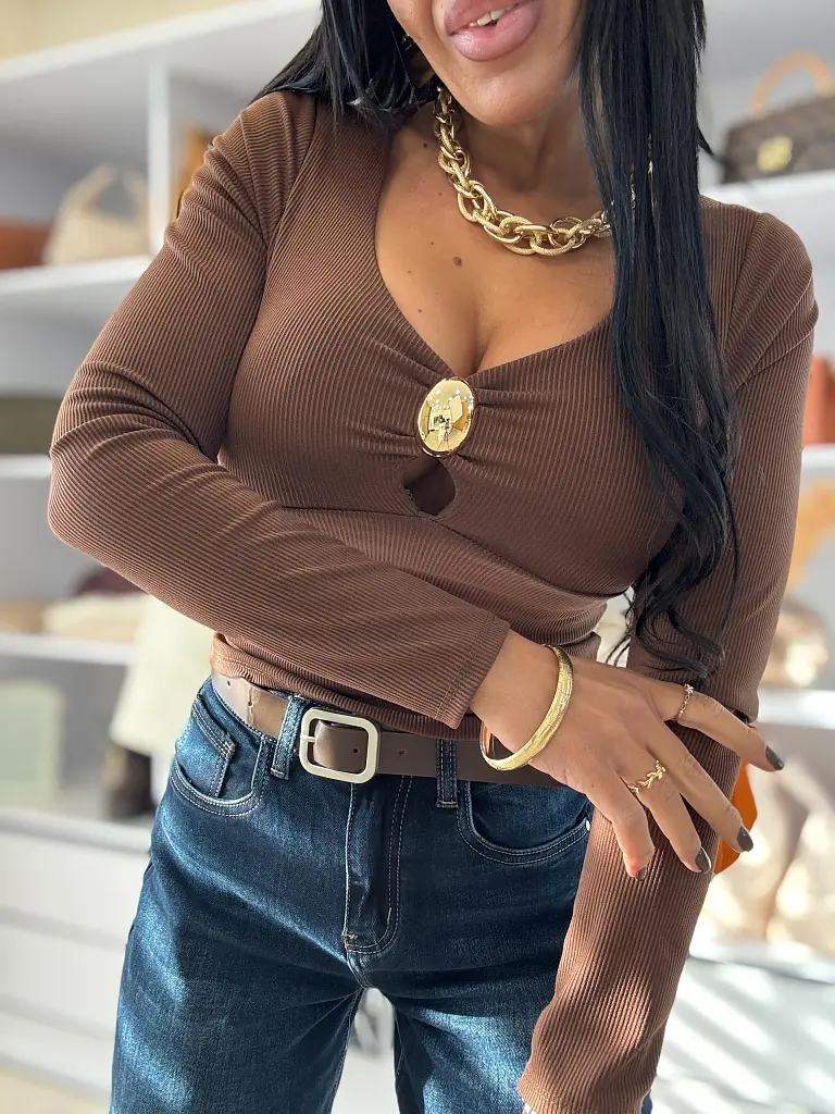 Bordázott anyagú melltöméses felső arany díszítéssel RHETA