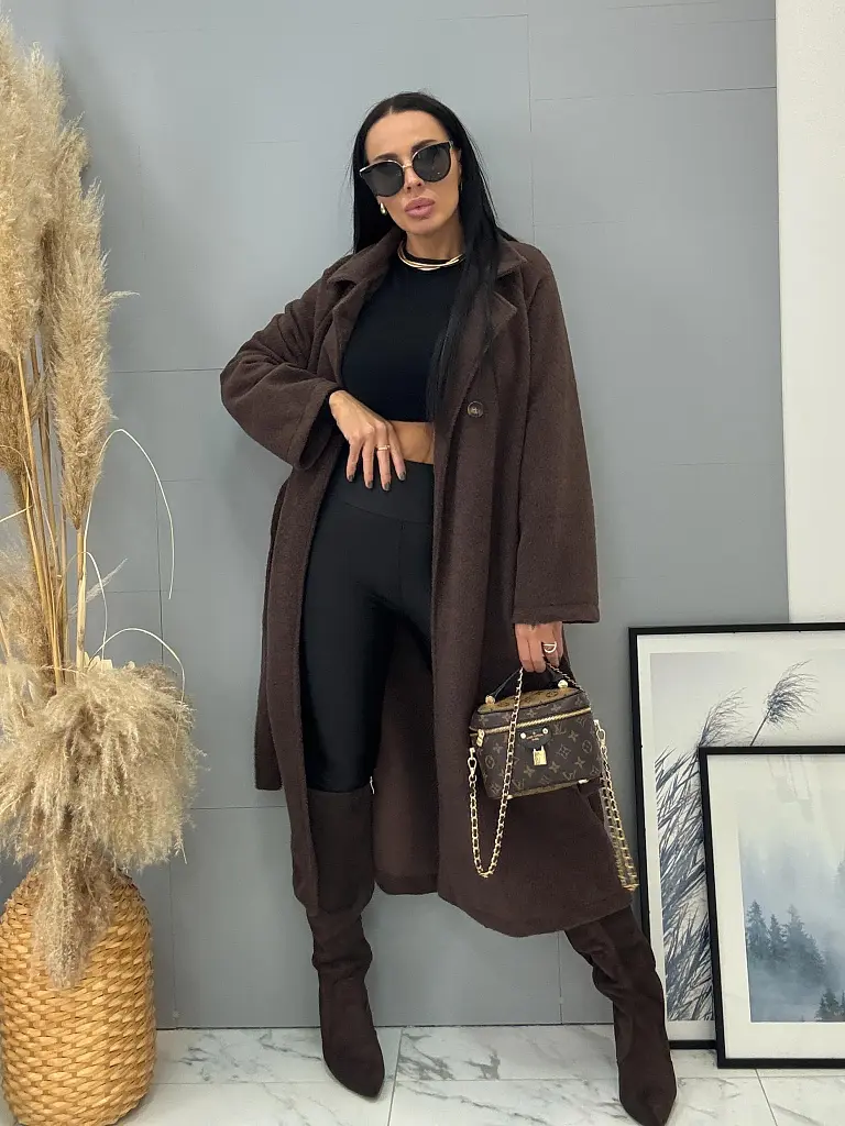 Barna kabát övvel SNUVIA - next