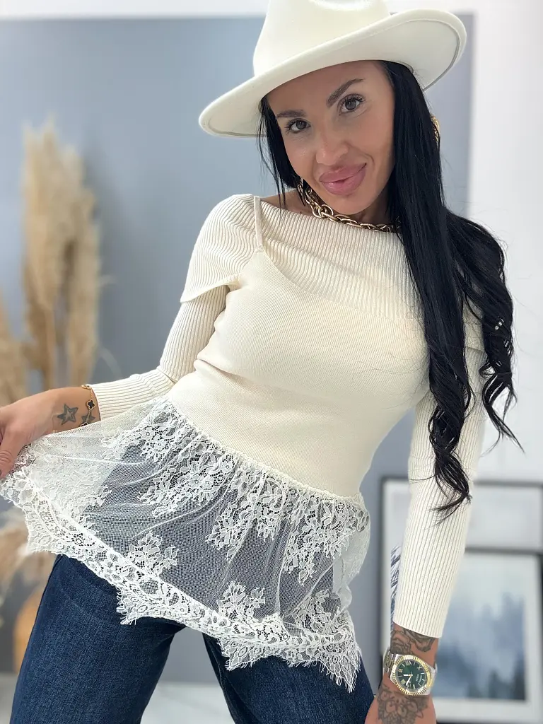 Pulóver csipkés toppal KRISTELA