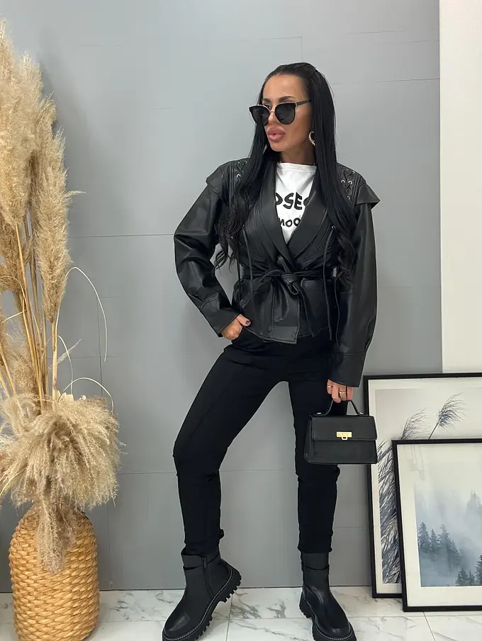 Műbőr kabát övvel ARLETA