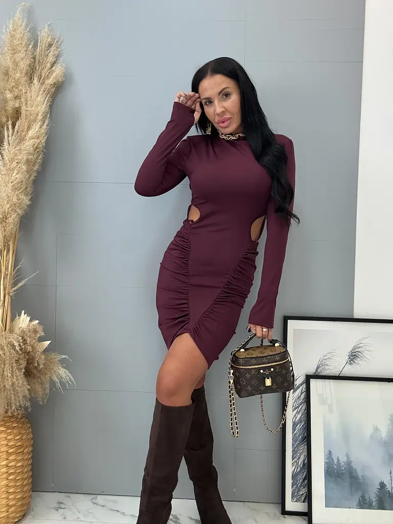 Nyitott hátú ruha KATHEA