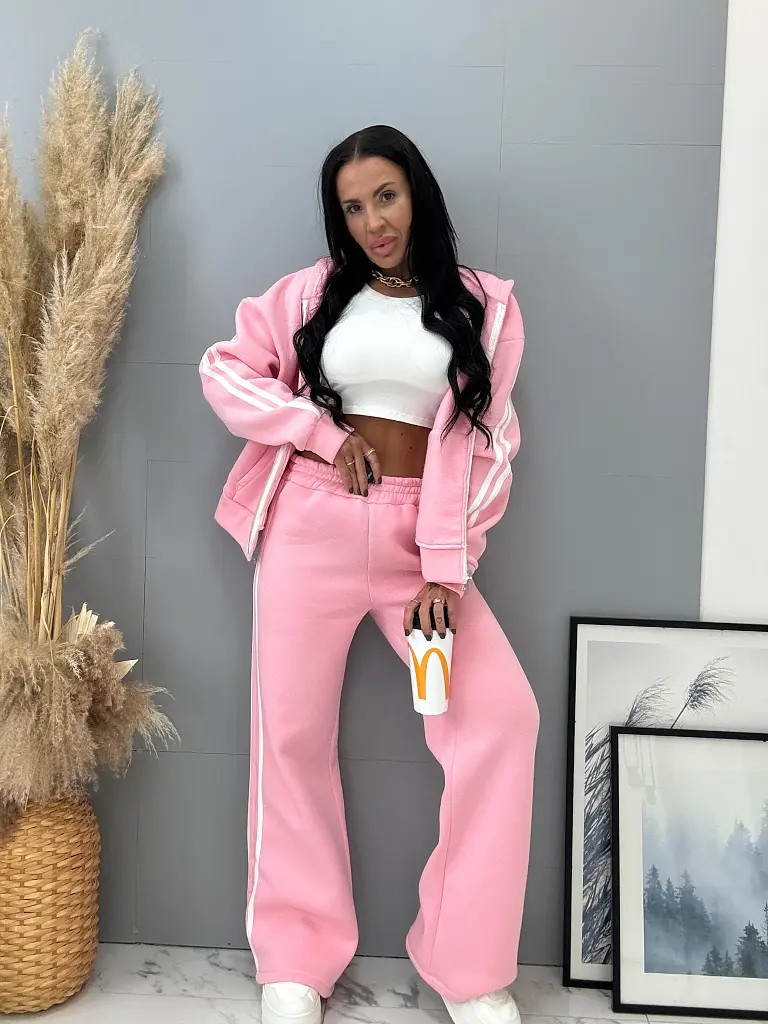 Bélelt kapucnis sportos szett GELIRA - next