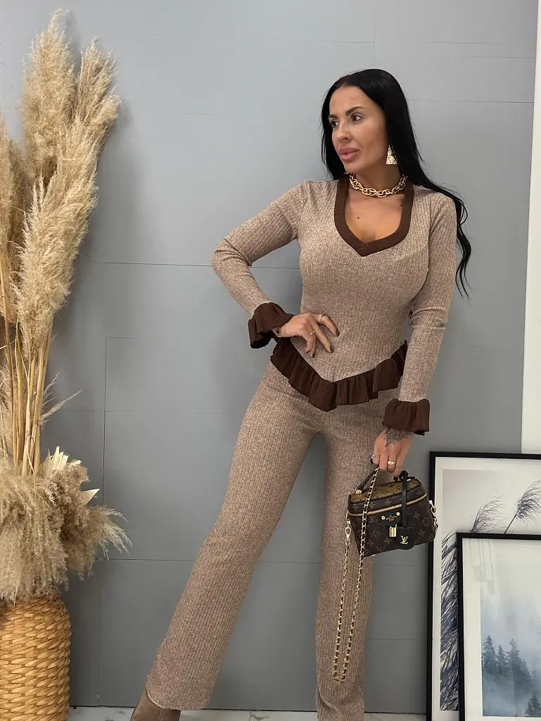 Kétrészes bordázott szett KALIRA