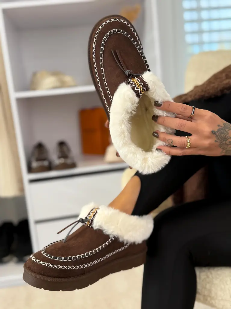 Meleg velúr cipő JENITA