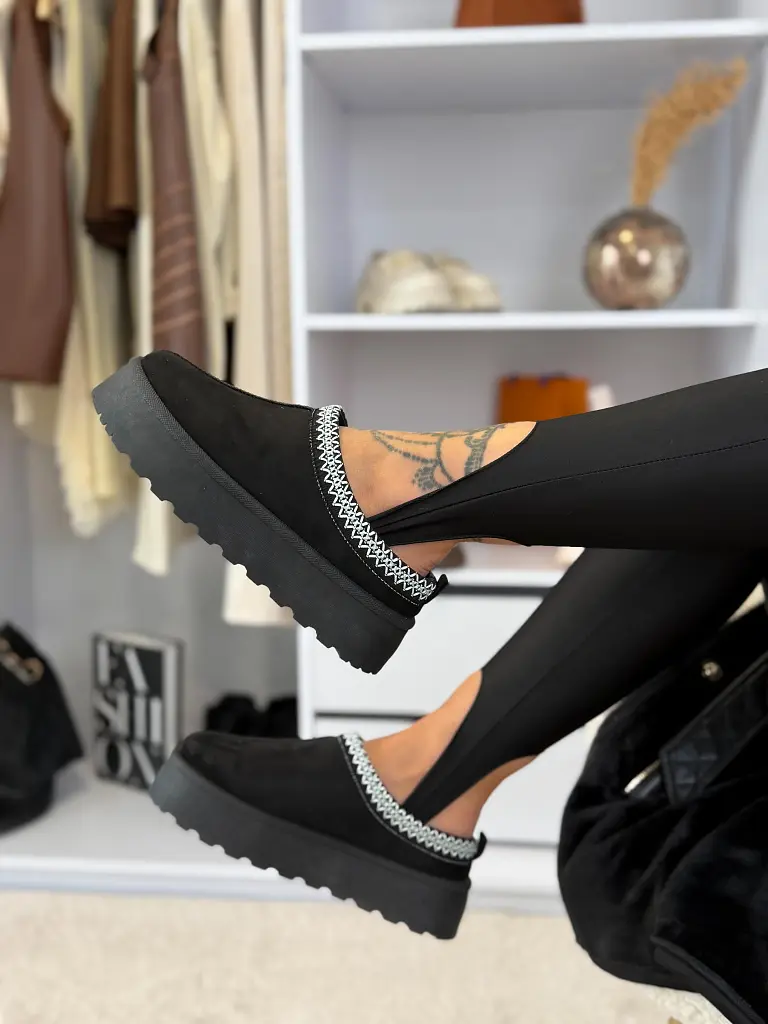 Meleg velúr cipő ZYVA