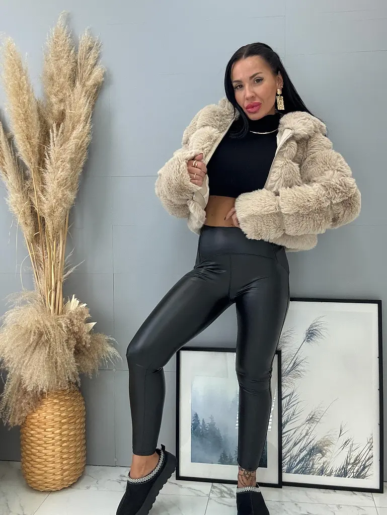 Bélelt műbőr leggings magas derékkal