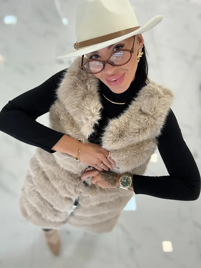 Műbőr mellény szőrmével PENNIA