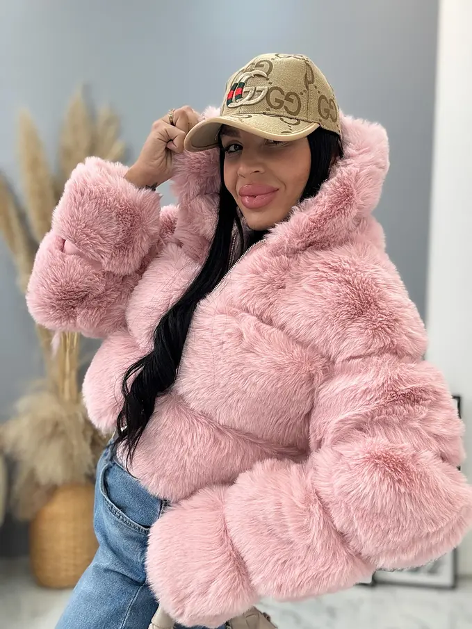 Műszőrmés műbőr kabát kapucnival GIANNA