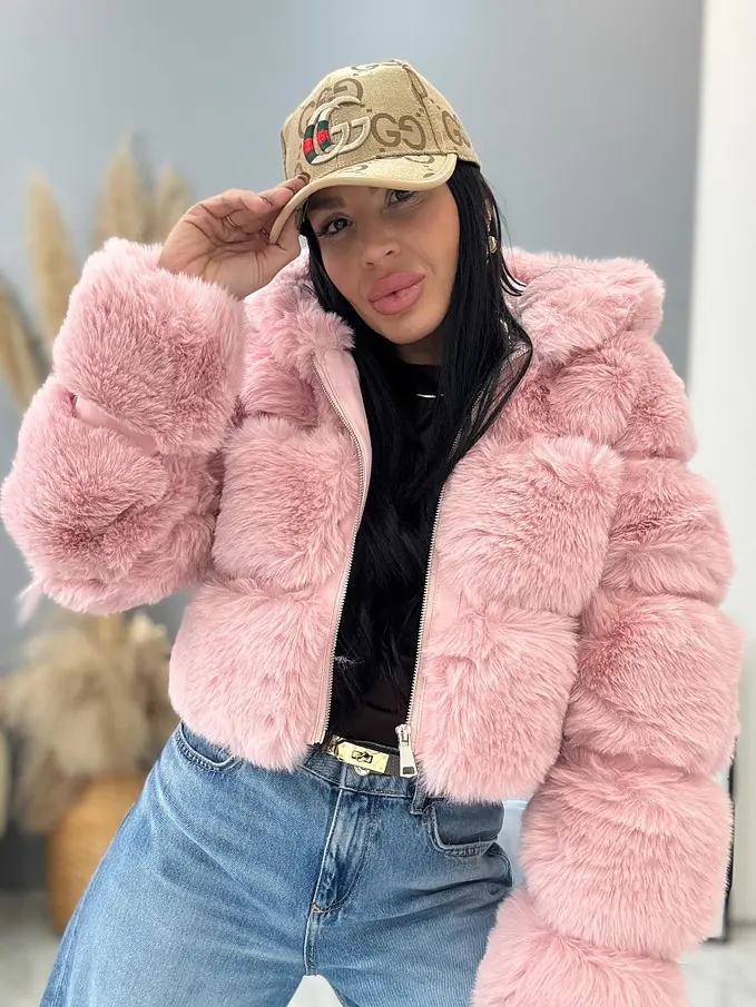 Műszőrmés műbőr kabát kapucnival GIANNA