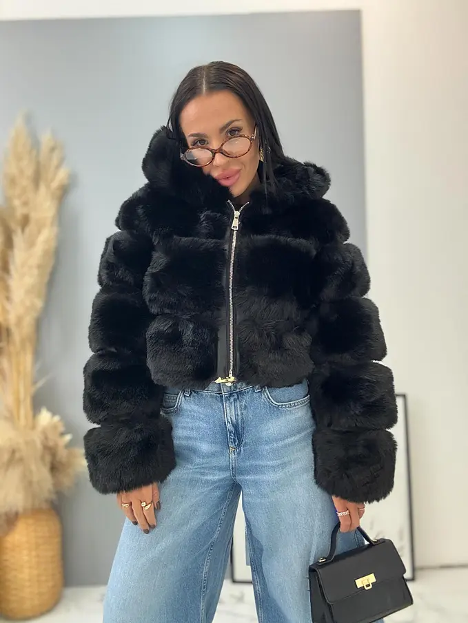 Műszőrmés műbőr kabát kapucnival GIANNA