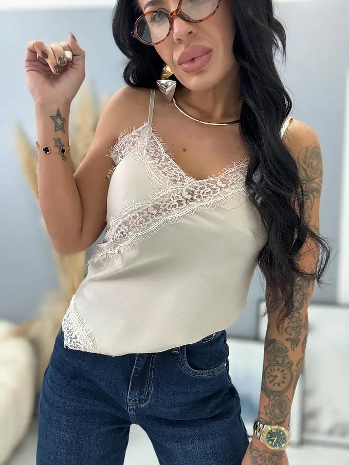 Szatén top csipkével DAYANA