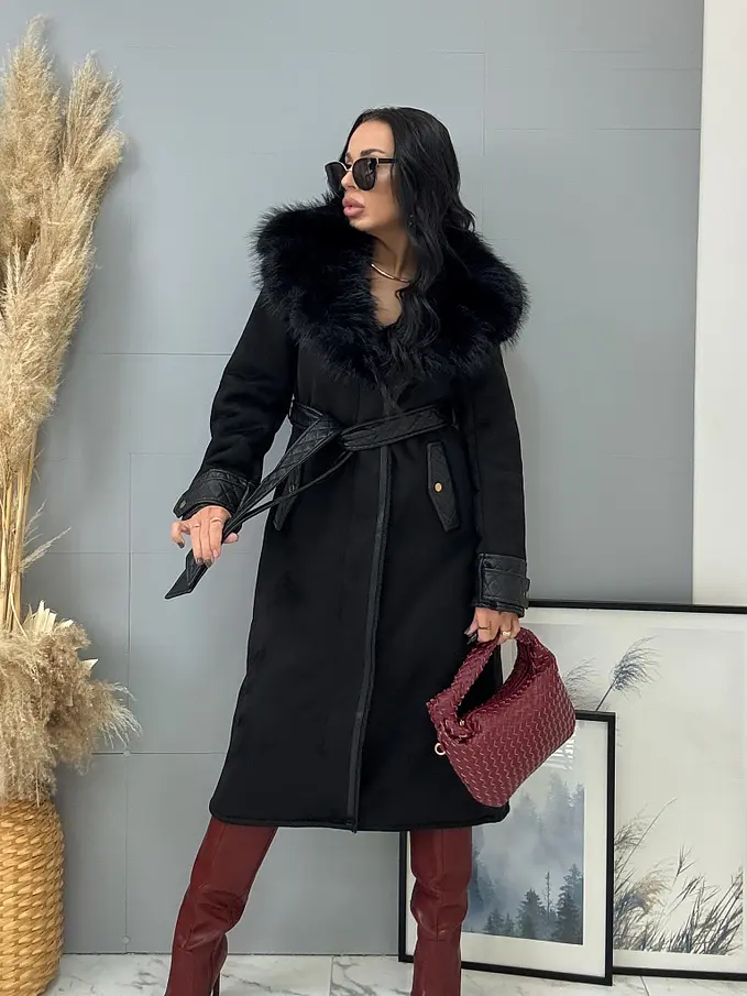 Kombinált kabát szőrmével és övvel CARELA