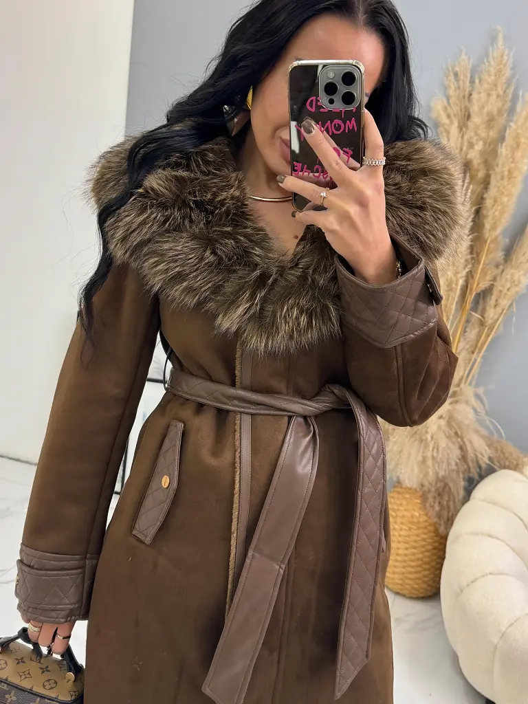 Kombinált kabát szőrmével és övvel CARELA - next