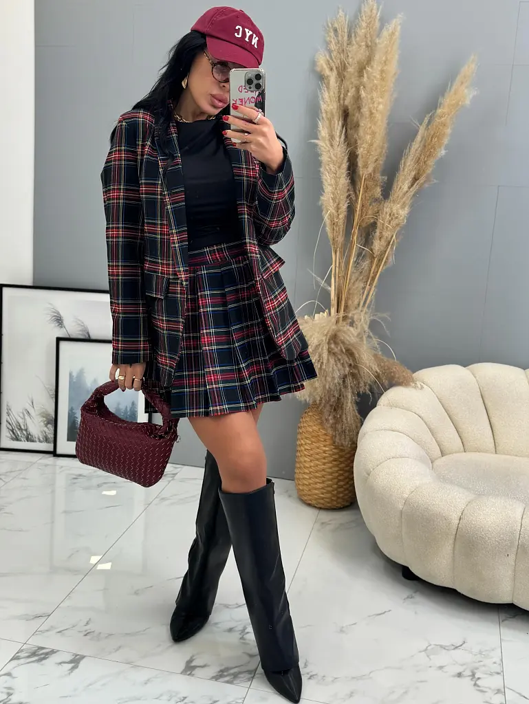 Kockás zakó válltöméssel MIAH