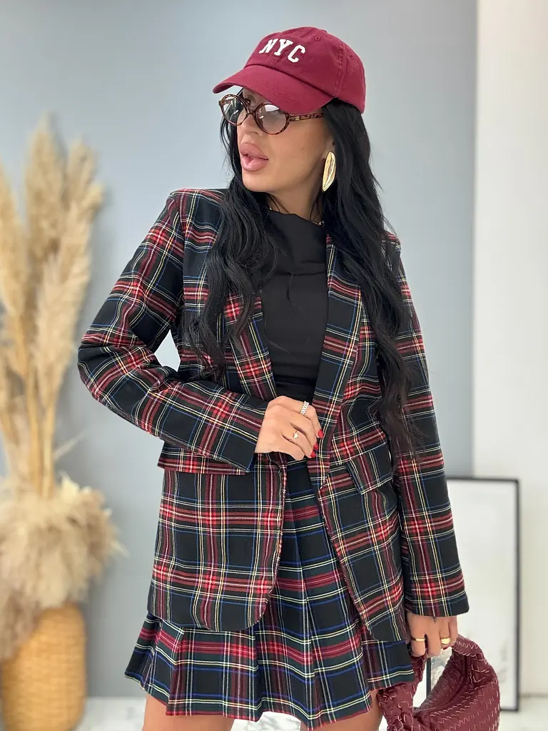 Kockás zakó válltöméssel MIAH - next