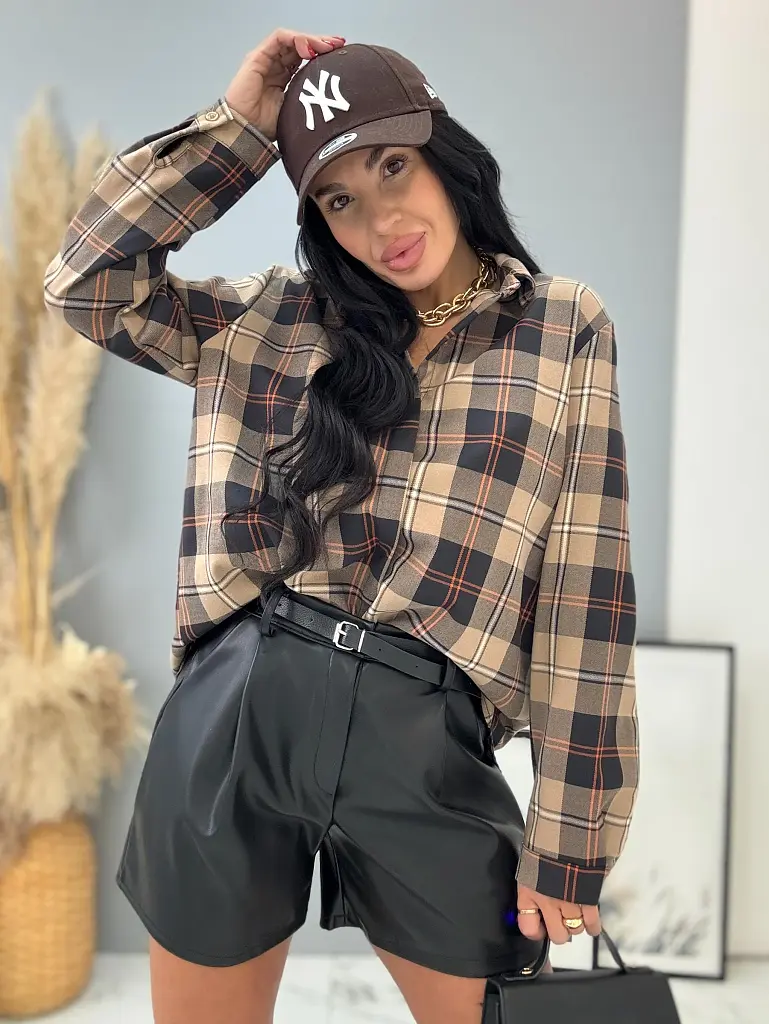 Műbőr sort övvel KENNA