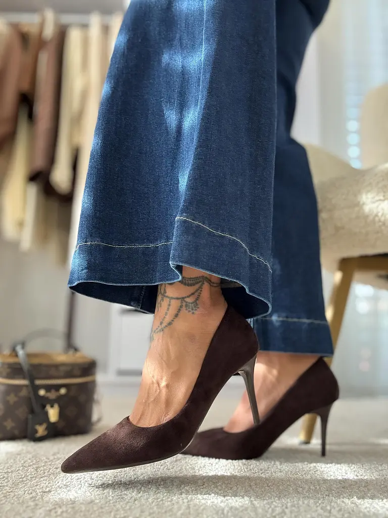 Velúr barna magassarkú BERNISS