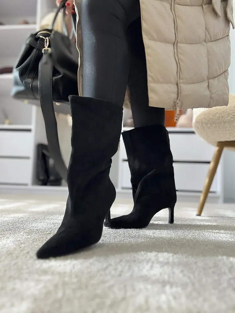 Fekete velúr csizma AVELENA - next