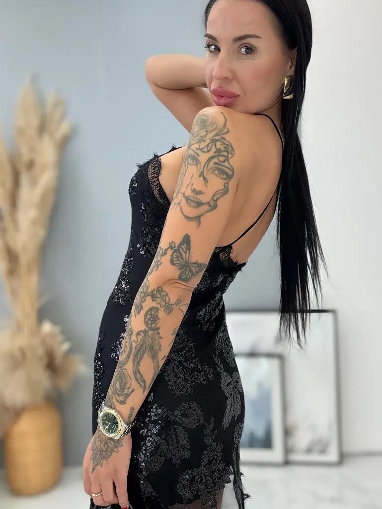 Fekete sifon flitteres ruha AUDRIE - next