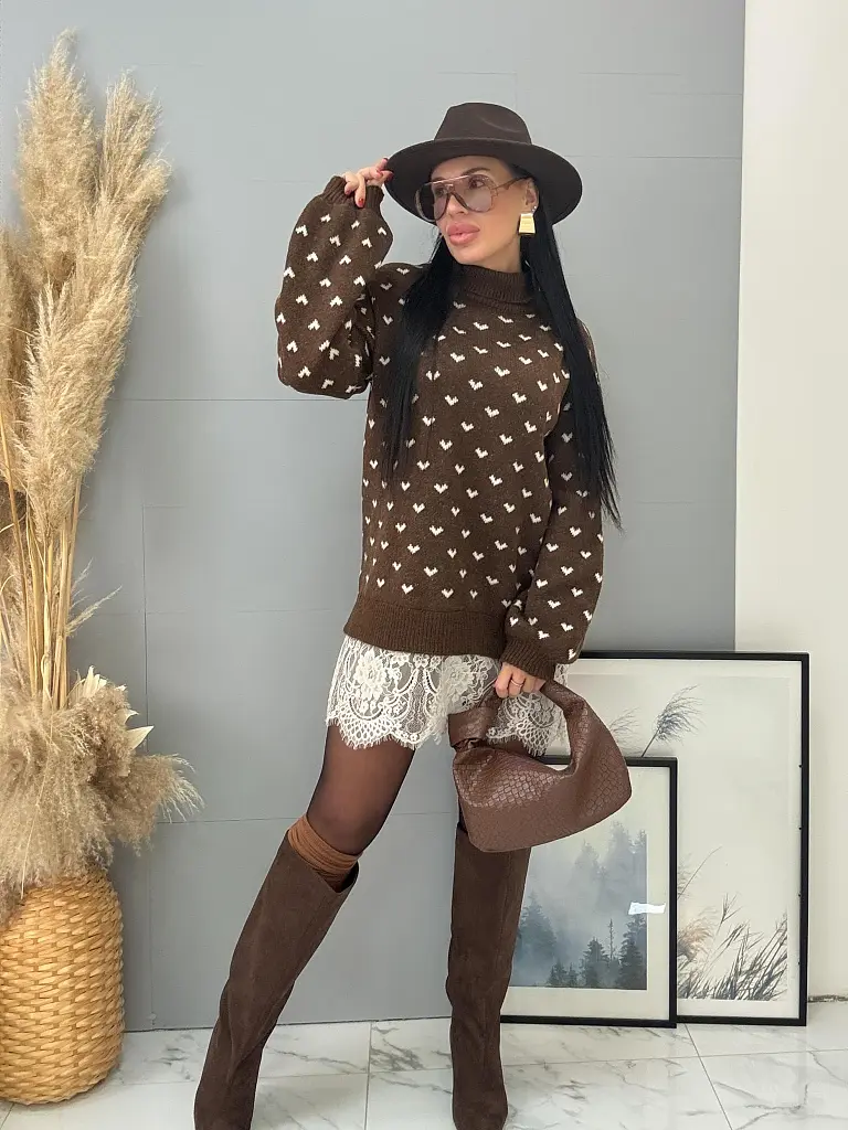 Kötött garbós pulóver csipkével FLETA