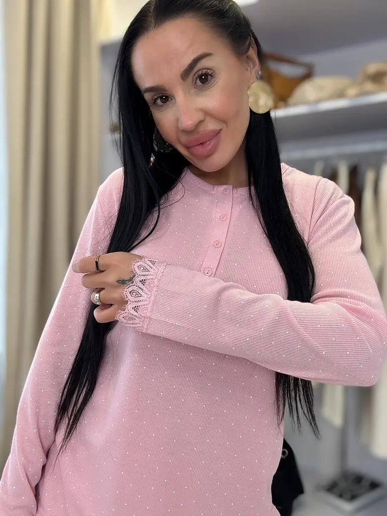 Bordázott pizsama csipkeszegéllyel AVILMA - next