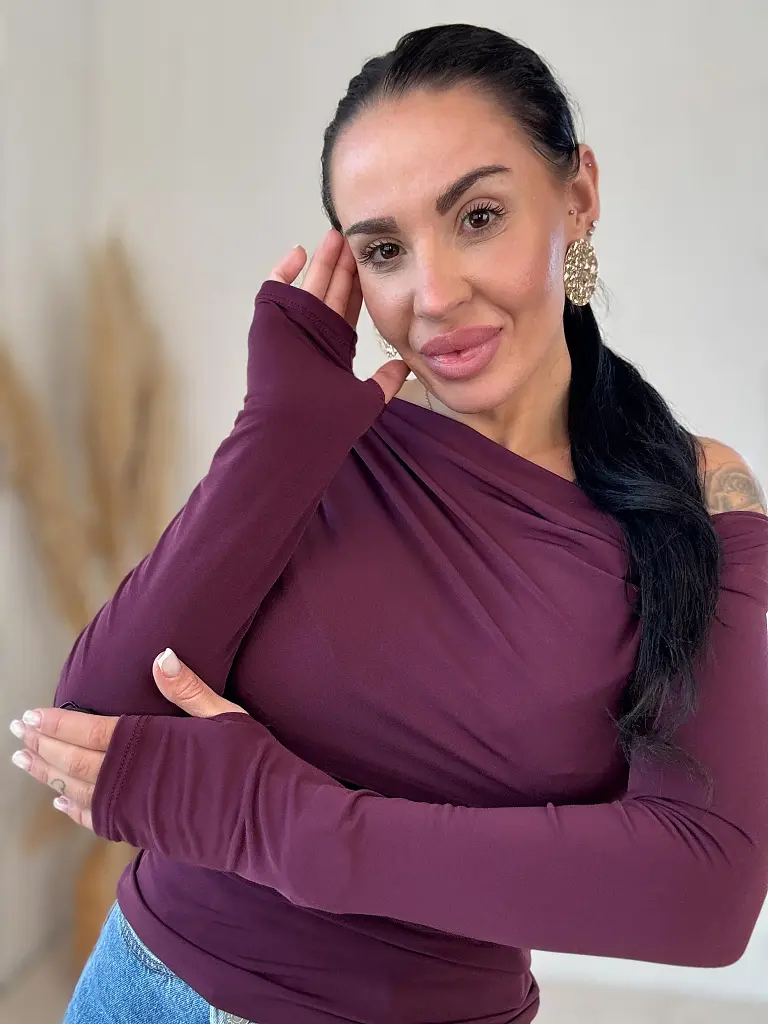 Elasztikus bordó felső MINA