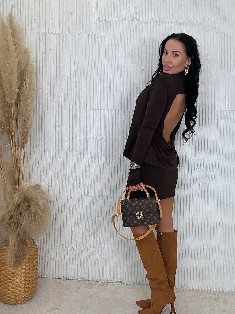 Barna nyitott hátú ruha JEANNE - next