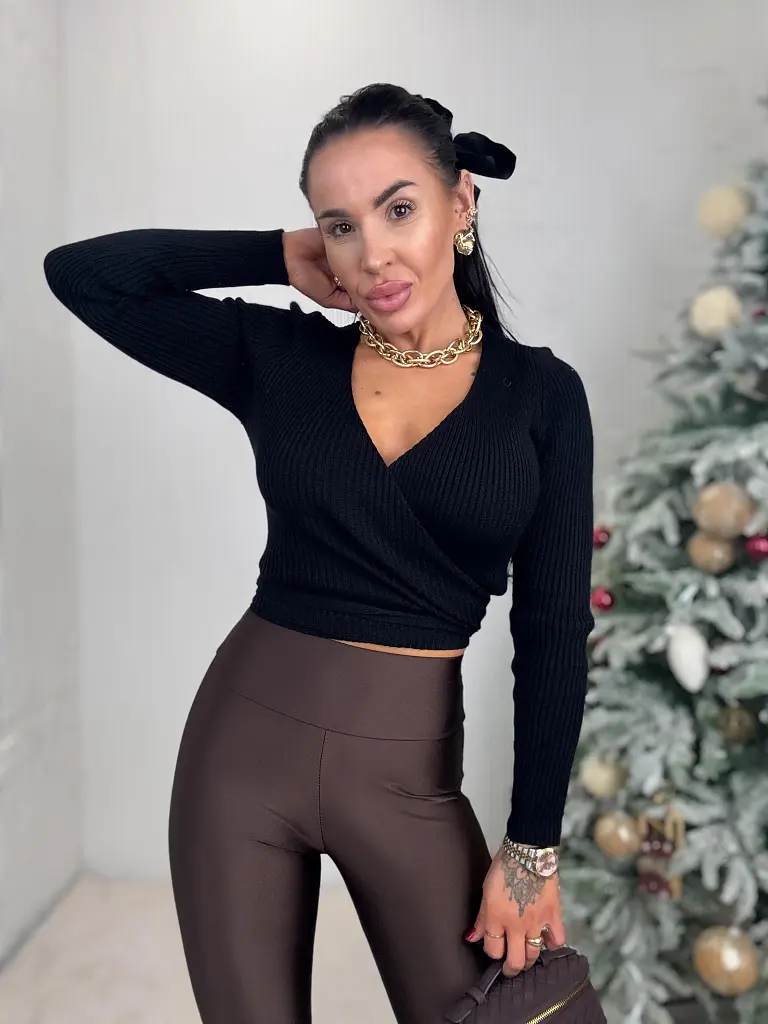 Kötött crop top megkötővel LATISA - next