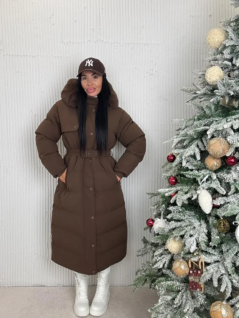 Hosszú szőrmés kapucnis kabát övvel NESIA - next