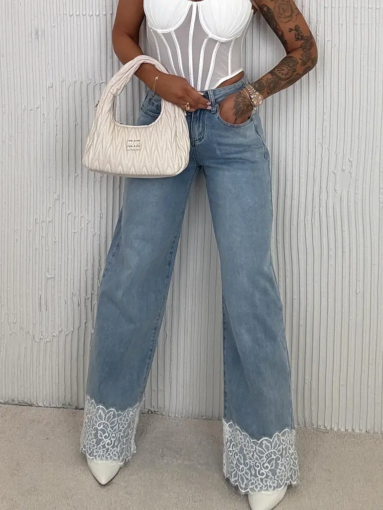 Csipkével díszített wide-leg farmer BRETIA - next