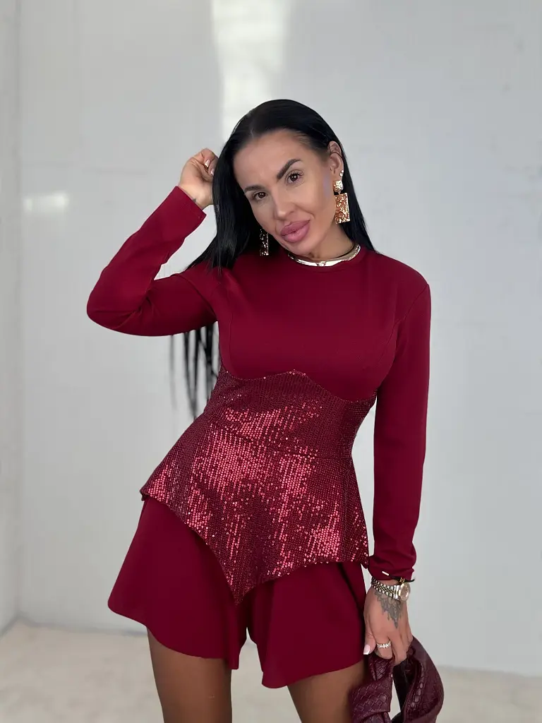 Flitterekkel díszített overál CHARLINA