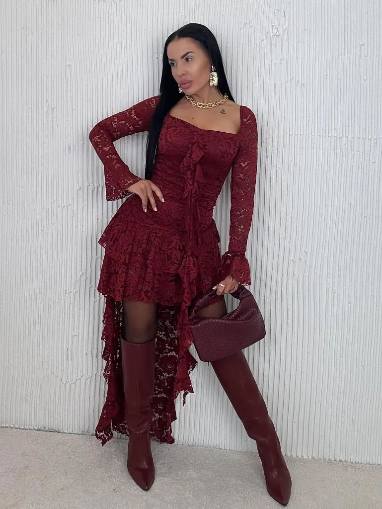 Asszimmetrikus csipkeruha RILLIA