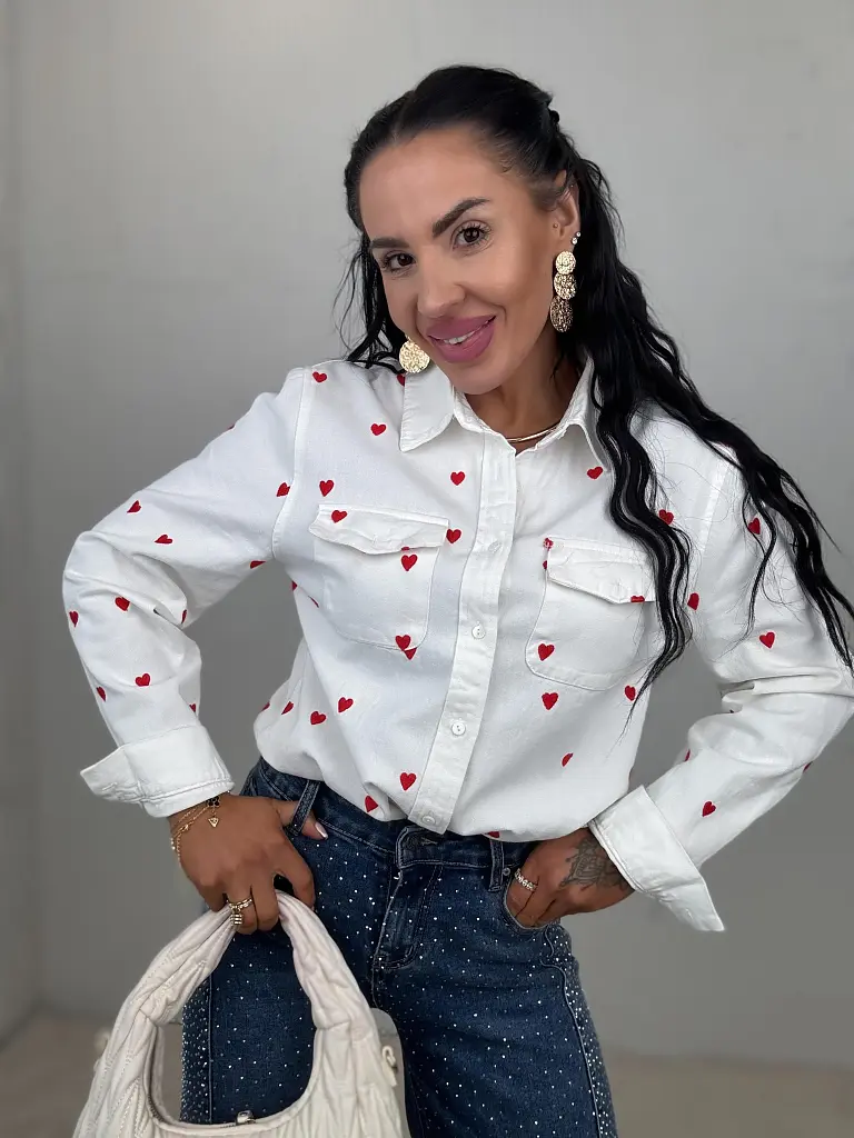 Női farmering hímzett szívecskékkel MADDIE