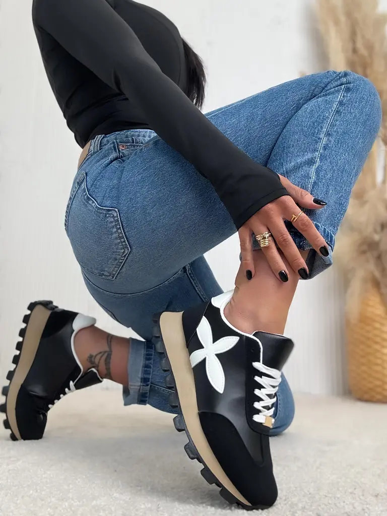 Női sportcipő arany színű dísszel JILIAN - next