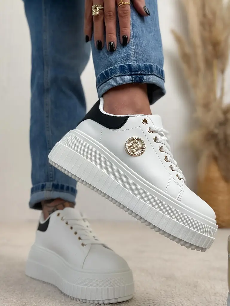 Platformos sportcipő arany színű díszekkel AGATHA