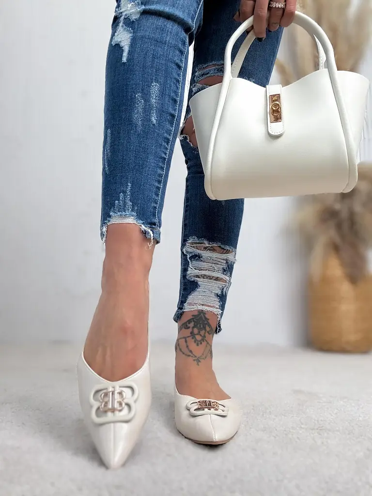 Balerina cipő dísszel ADIRE - next