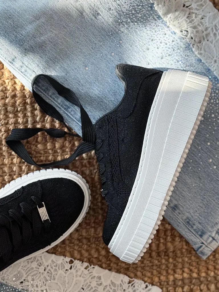 Csipkével díszített csillogós sportcipő ANIRMA - next