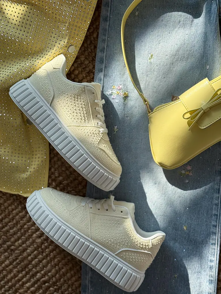 Kövekkel díszített platformos sportcipő BREDA