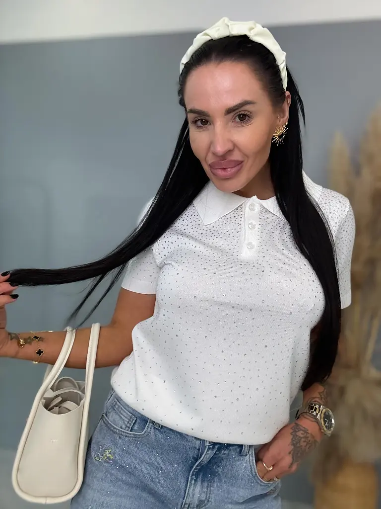 Gombolópánttal és kövekkel díszített pulóver LUCIE