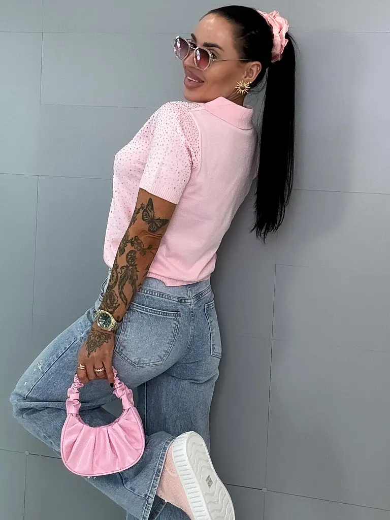 Gombolópánttal és kövekkel díszített pulóver LUCIE - next