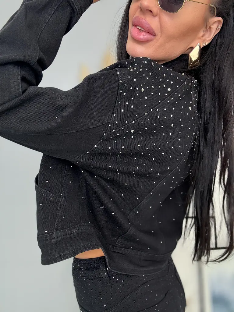 Kövekkel díszített farmerdzseki JOHANA - next