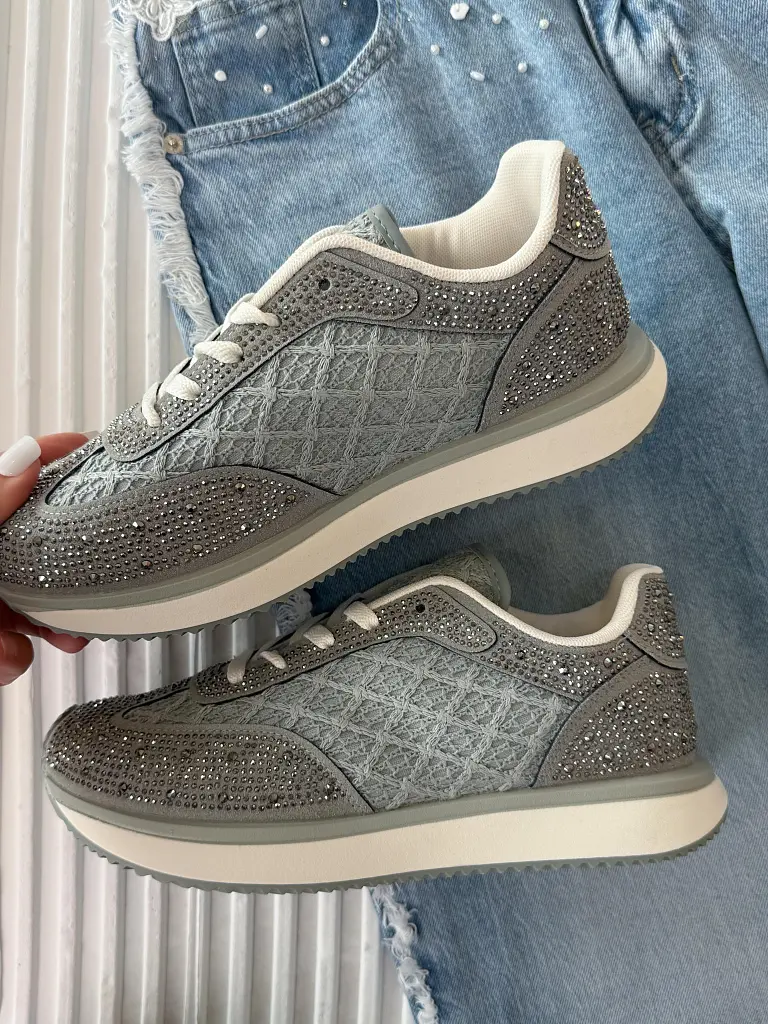 Kövekkel díszített platformos sportcipő NESANA - next