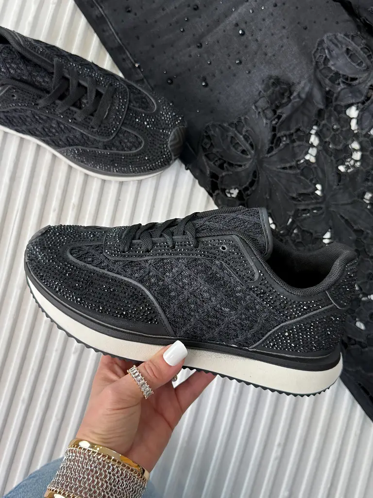 Kövekkel díszített platformos sportcipő NESANA - next