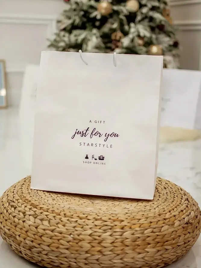 Papír ajándéktáska - next