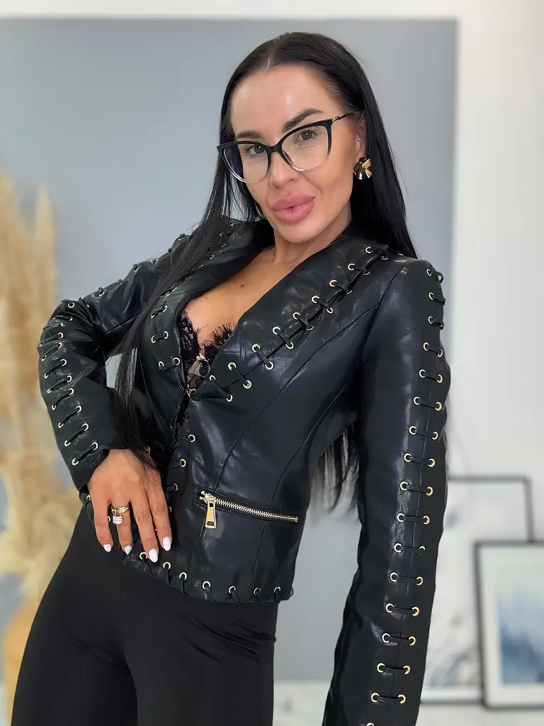 Extravagáns műbőr kabát TRENDY - next