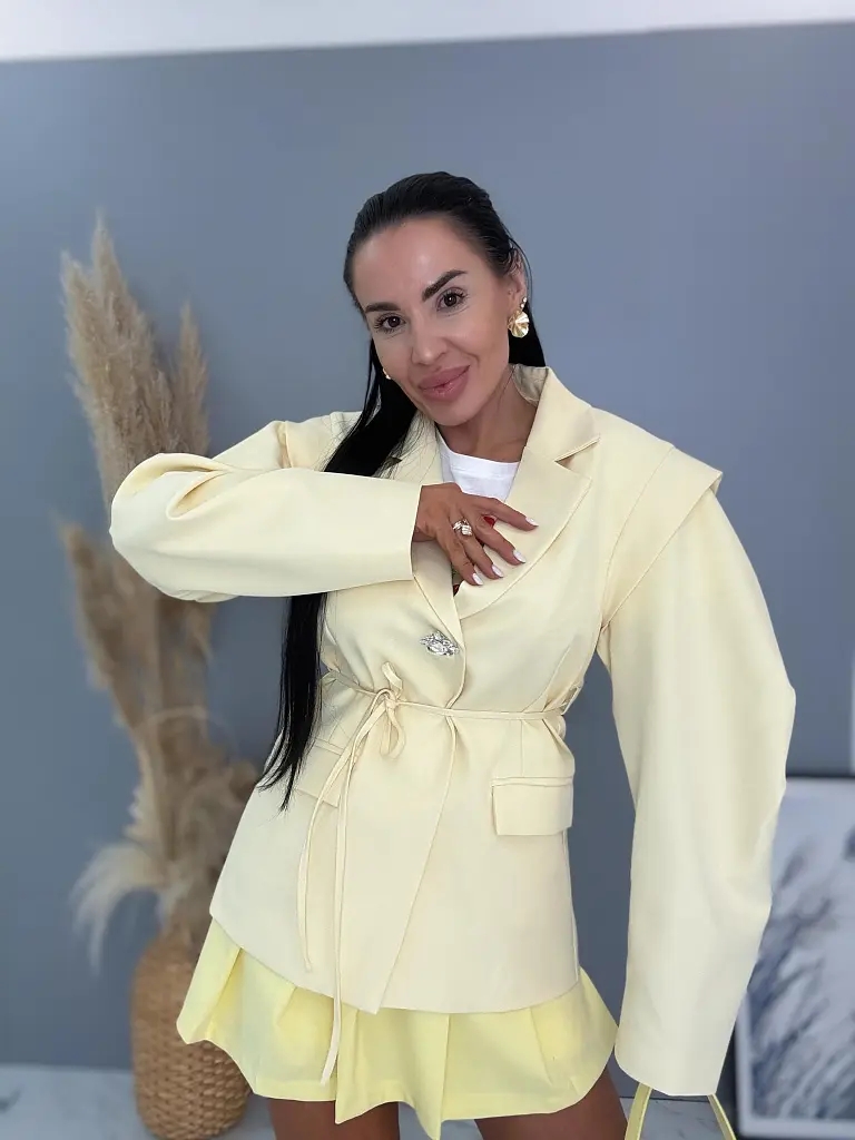 Válltöméses extra zakó FABIANA - next