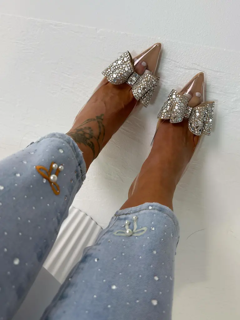 Áttetsző szandál kövecskékkel díszítve MAISE - next