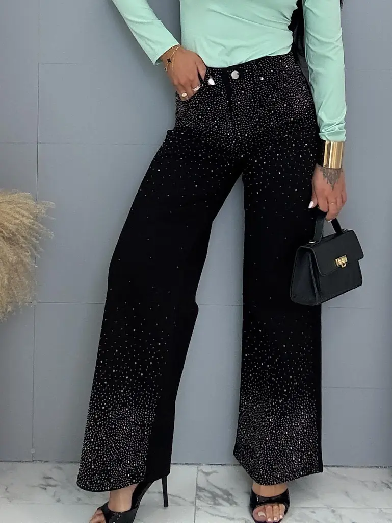 Kövecskékkel díszített magas derekú wide leg farmer - next