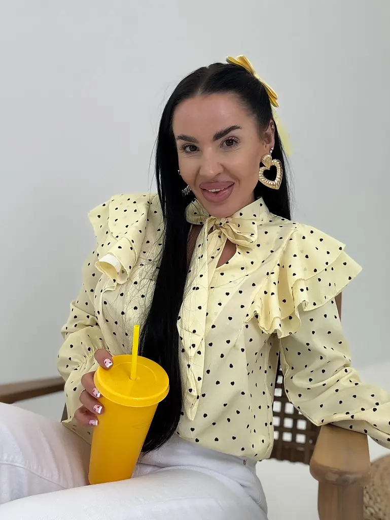 Fodros vállú szívecskés blúz CAROLINE