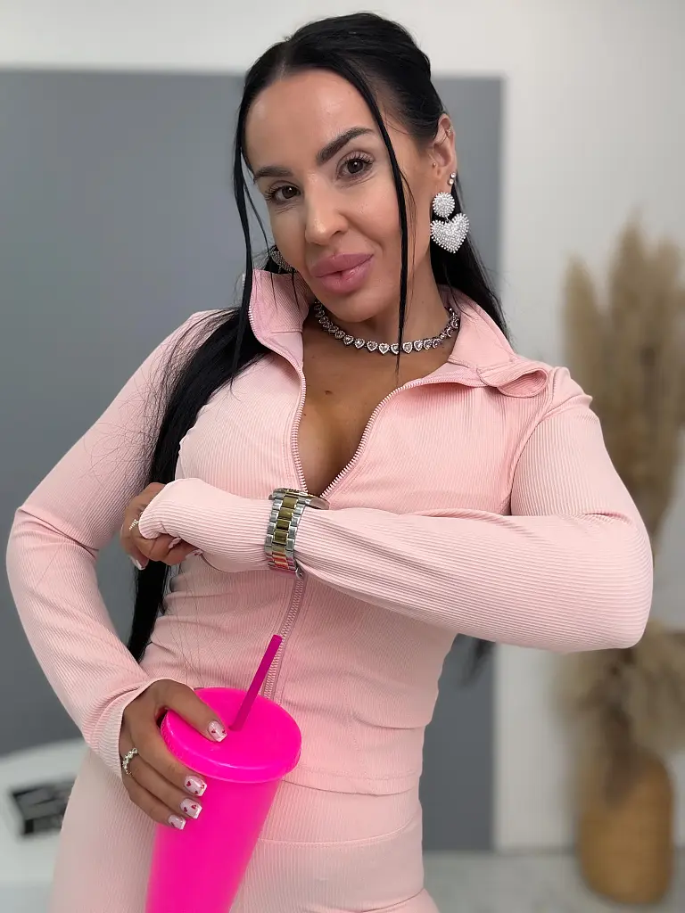 Bordázott anyagú barack színu szett SINEVA